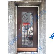 Входные металлические двери с ковкой фото